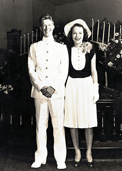 Jimmy and Rosalyn Carter as newly-weds (black and white image).