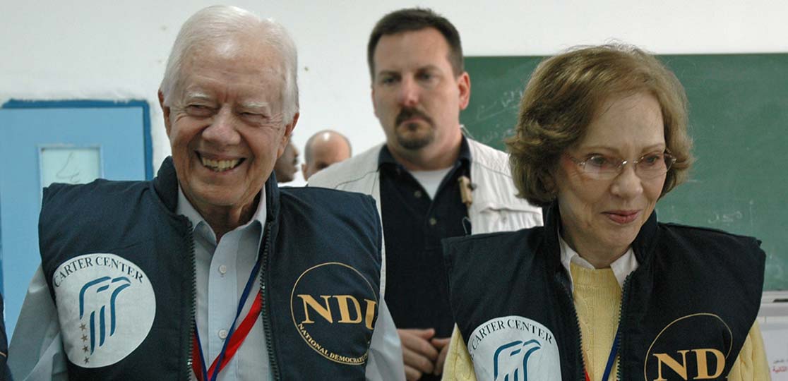 Jimmy and Rosalynn Carteron observe elections